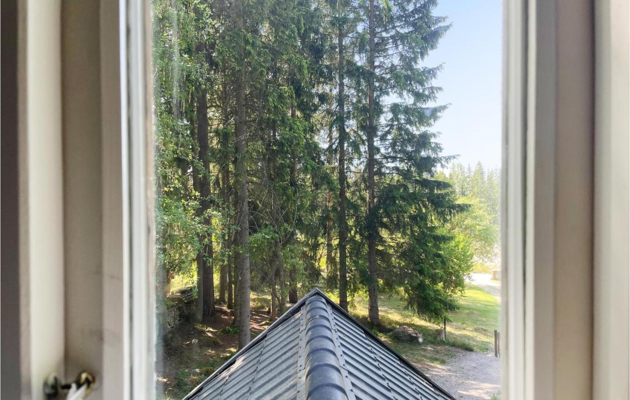 Cozy Home In Oerebro With Wifi Exterior foto
